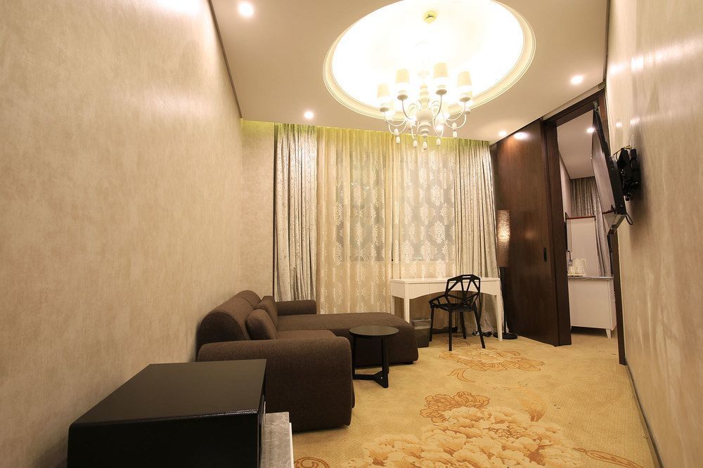 Crown Crystal Hotel Shanghai Exteriör bild