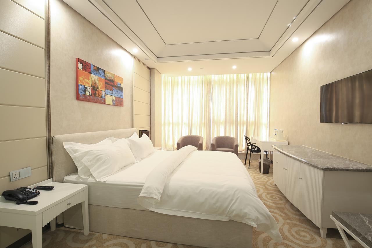 Crown Crystal Hotel Shanghai Exteriör bild